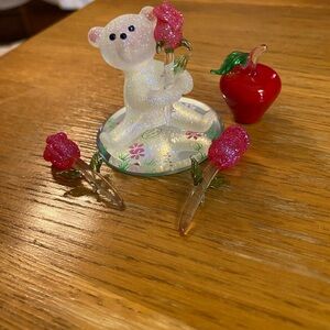 Glass Baron Bear Figurine with Roses & Apple, Decorative Glitter Glossy Finish